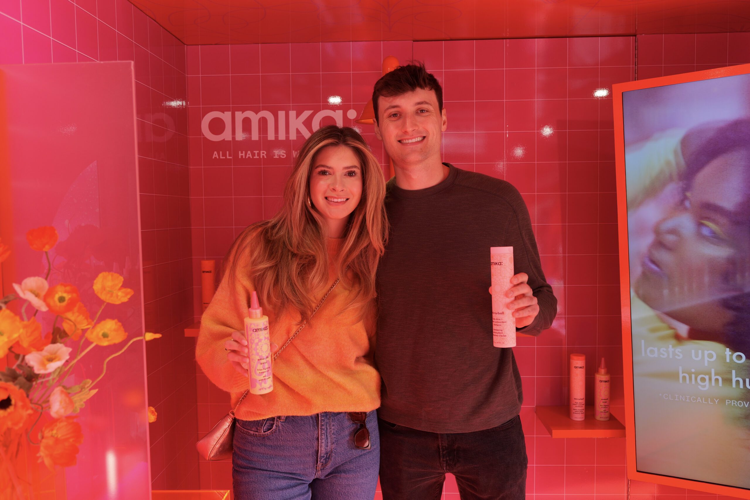 Amika pop up customers